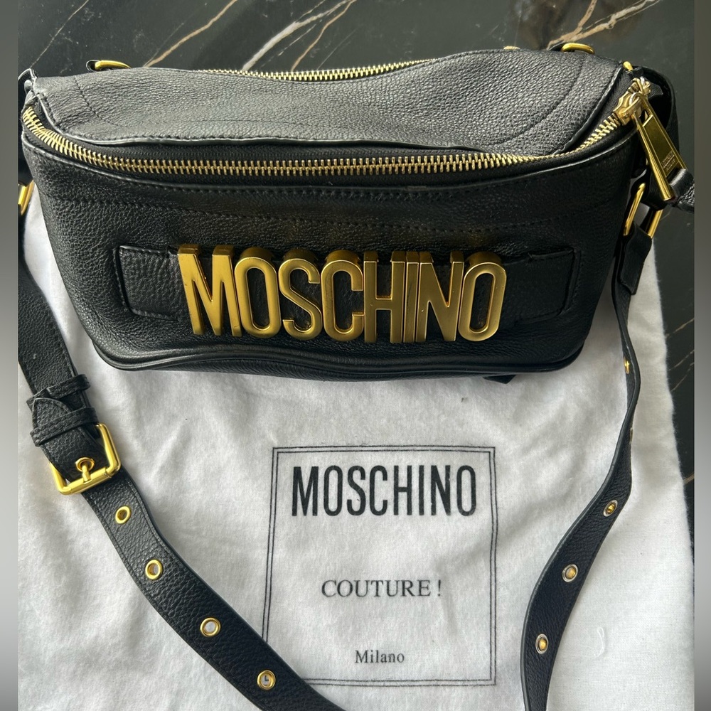 Moschino belt bag